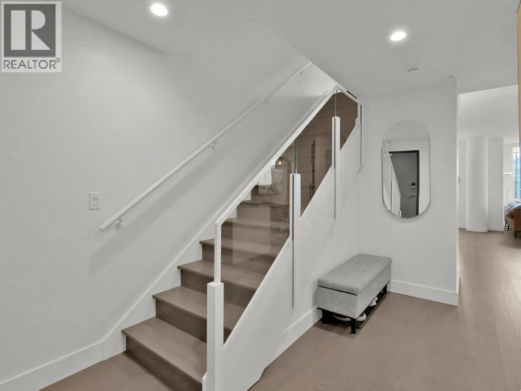 1191 Sunset Drive Unit# 401