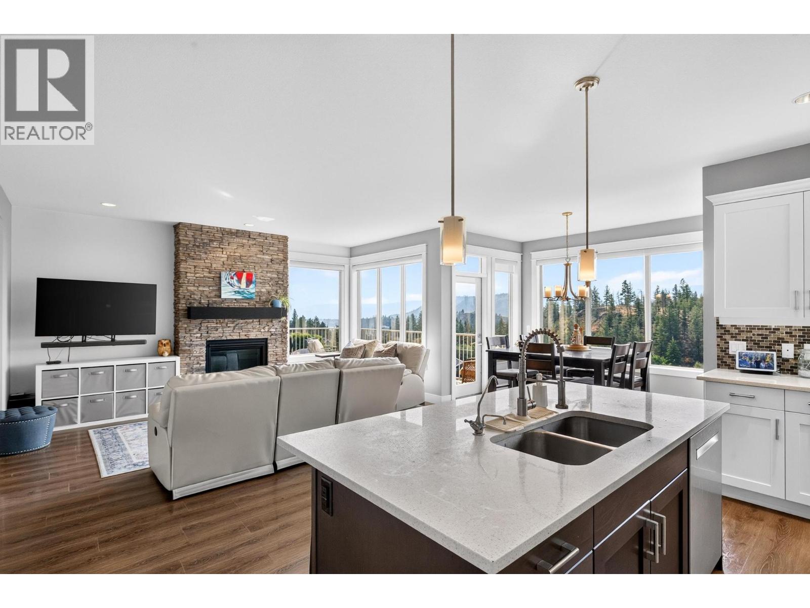 2425 Tallus Heights Drive