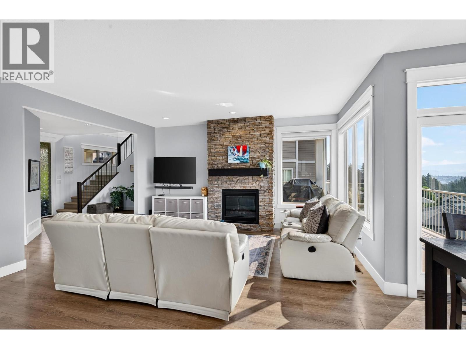 2425 Tallus Heights Drive