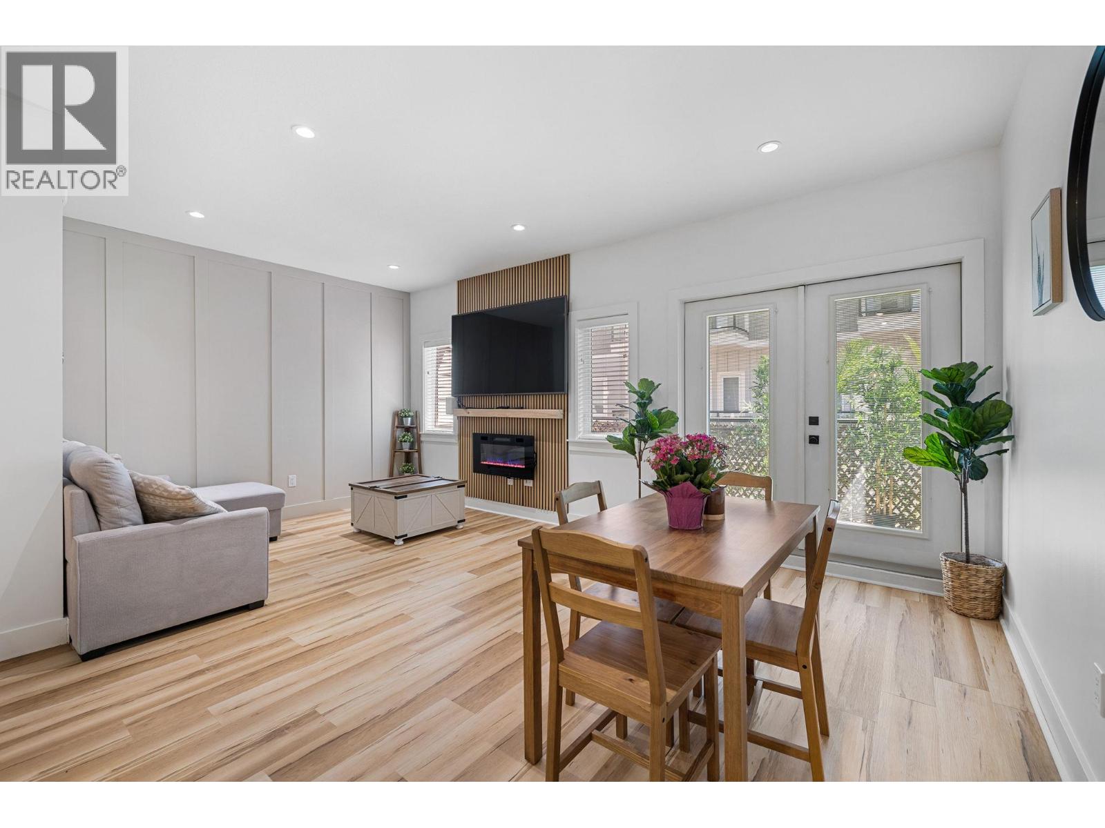 644 Lequime Road Unit# 15