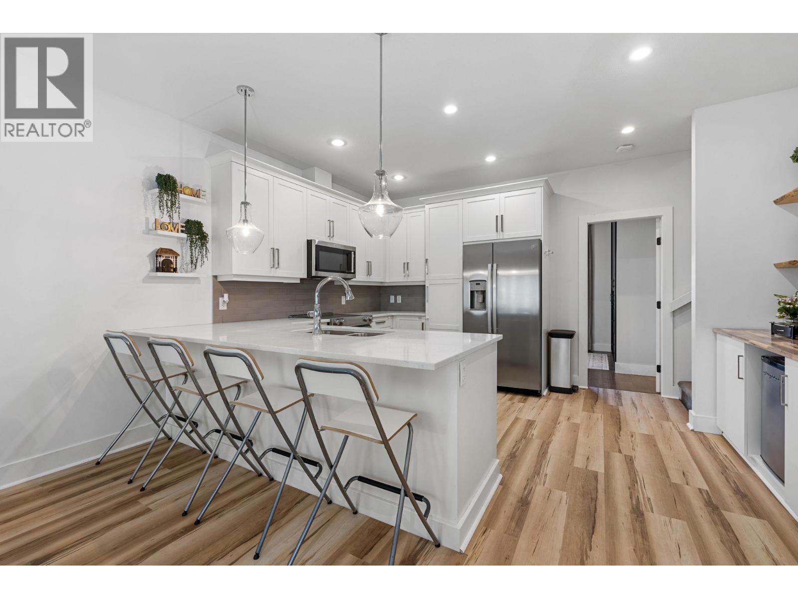 644 Lequime Road Unit# 15
