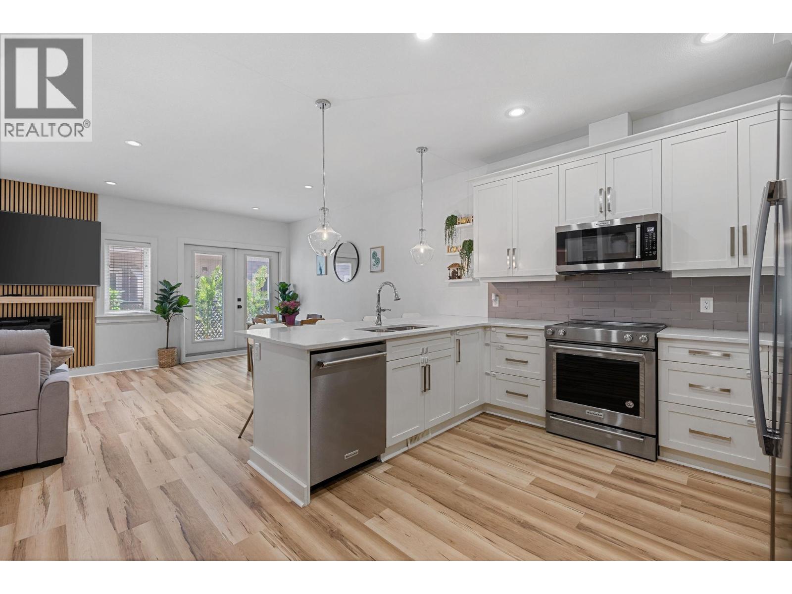 644 Lequime Road Unit# 15