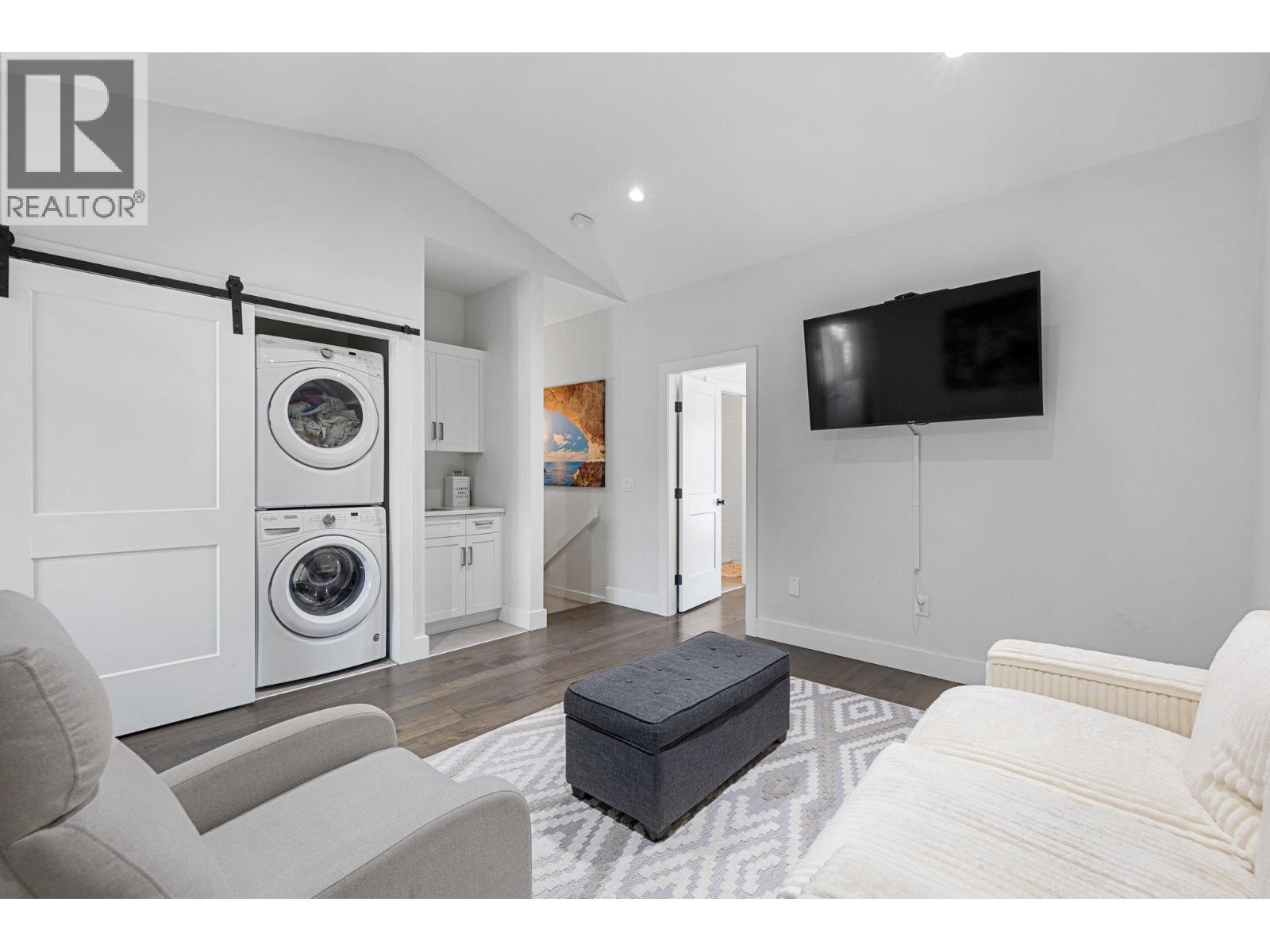 644 Lequime Road Unit# 15