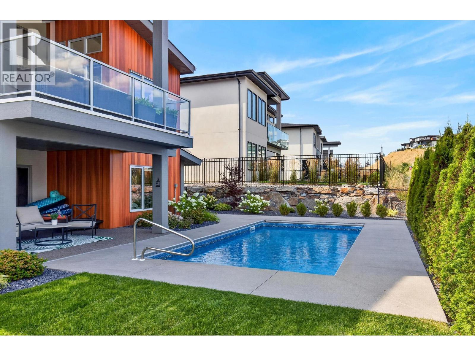 887 Loseth Drive