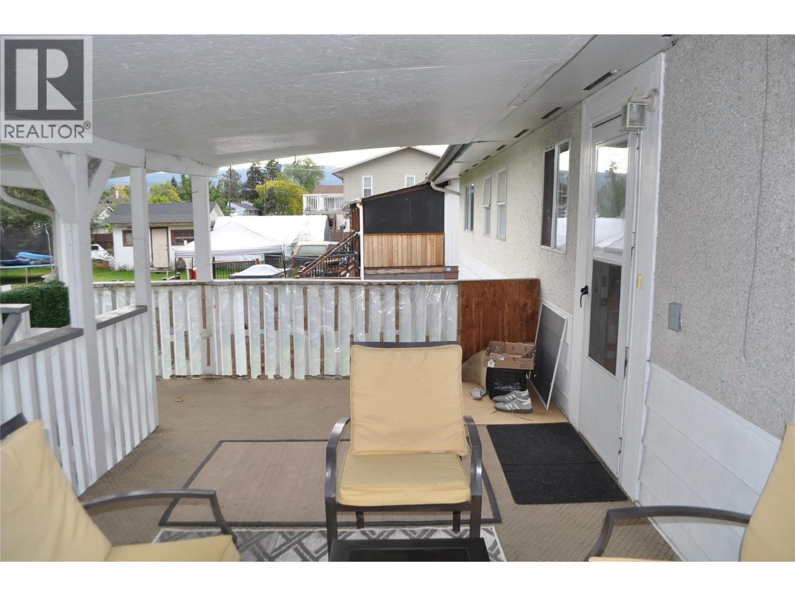 645 Pinetree Road