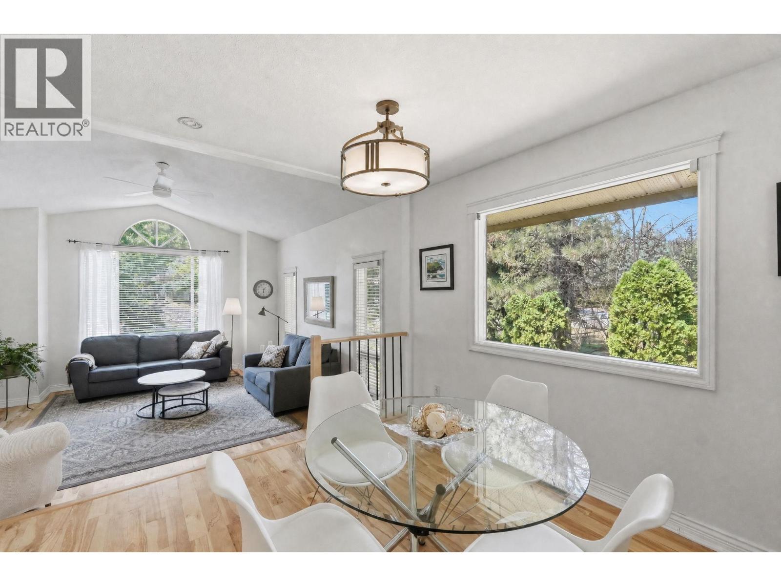 1977 Covington Crescent