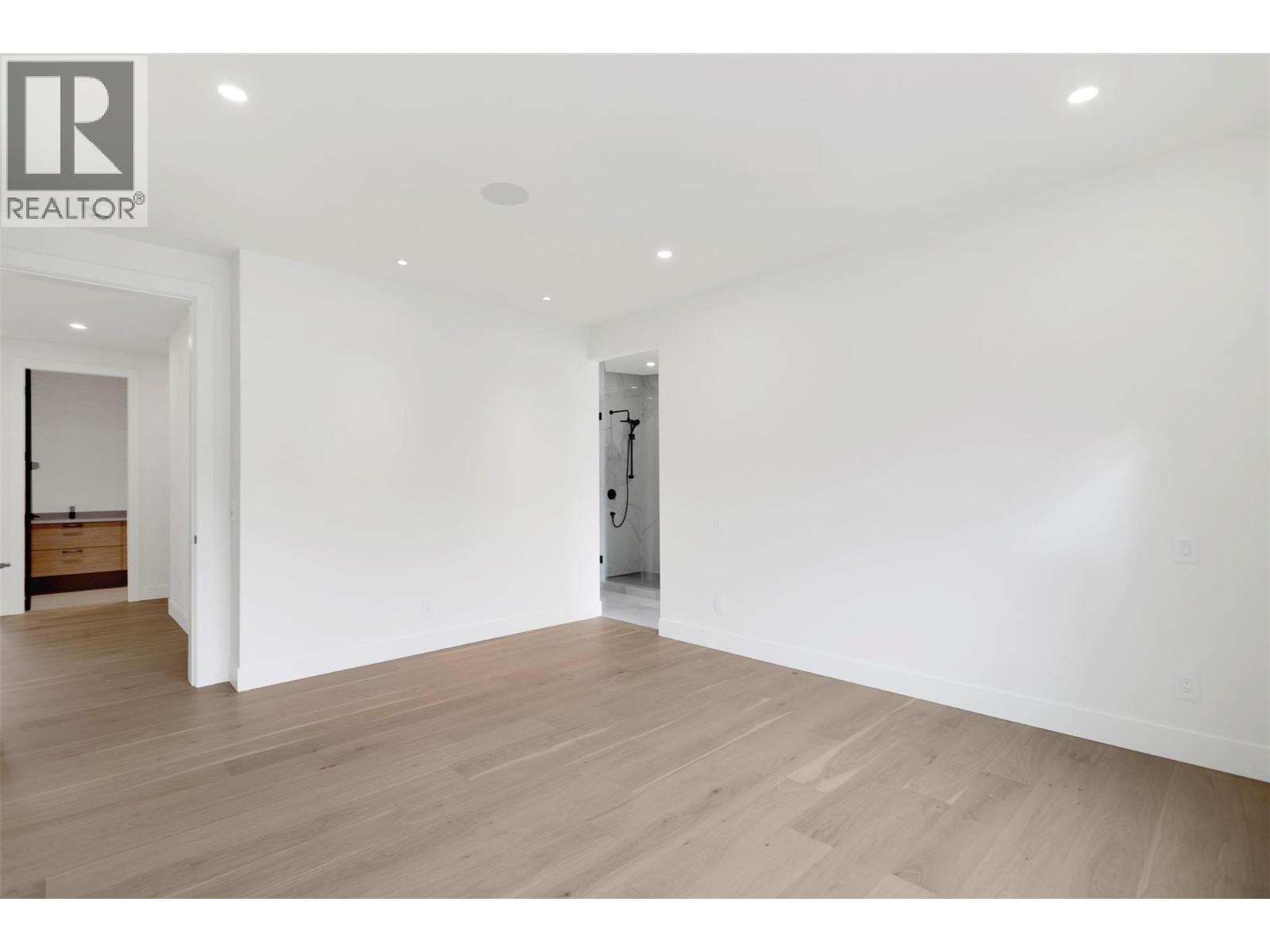5533 Foothill Court