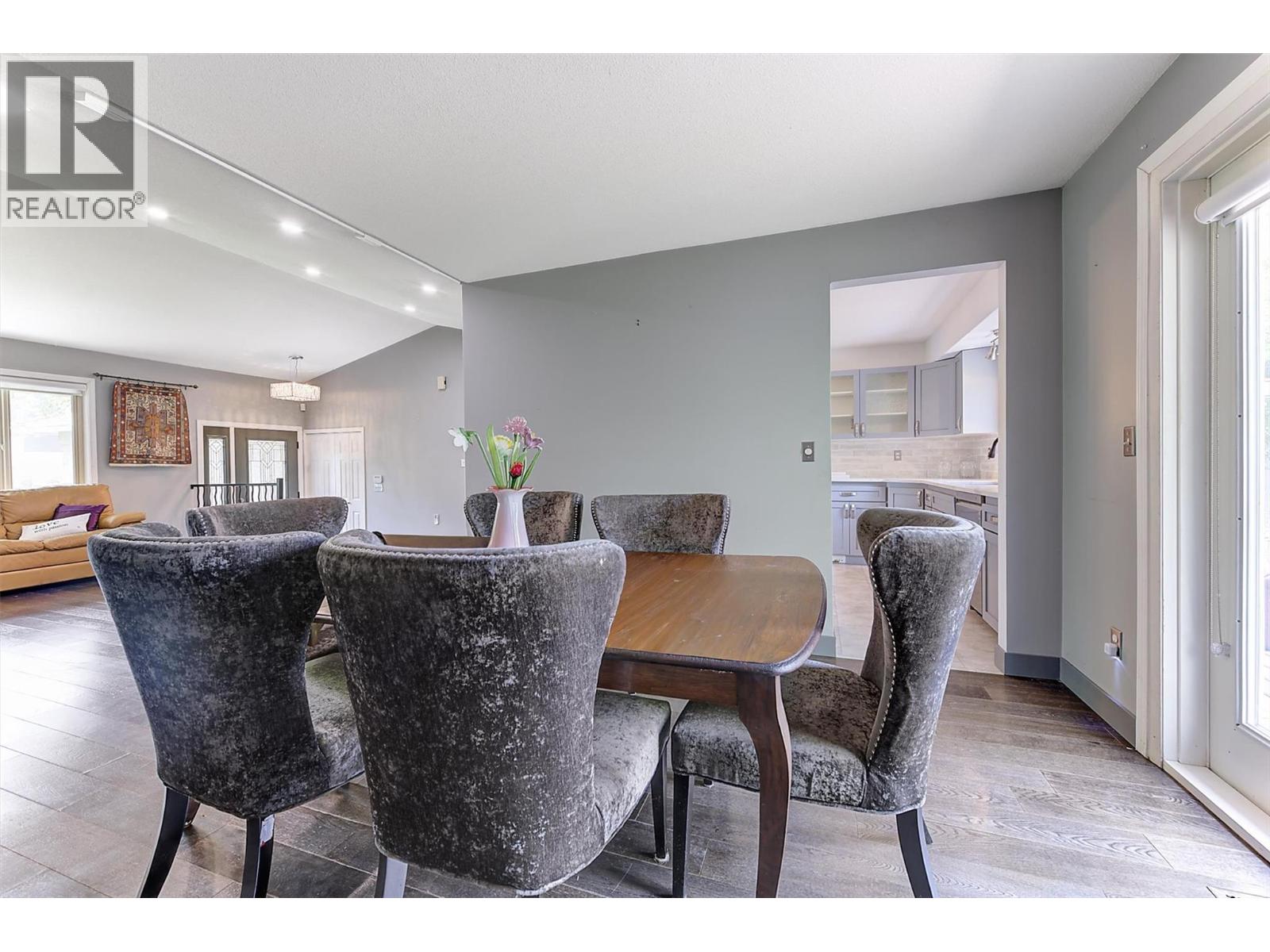 1852 Crossglen Court