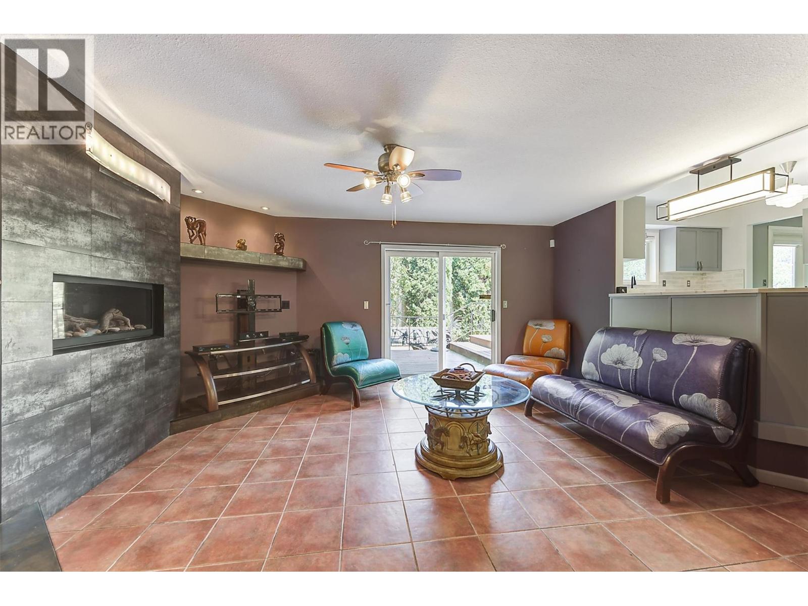 1852 Crossglen Court