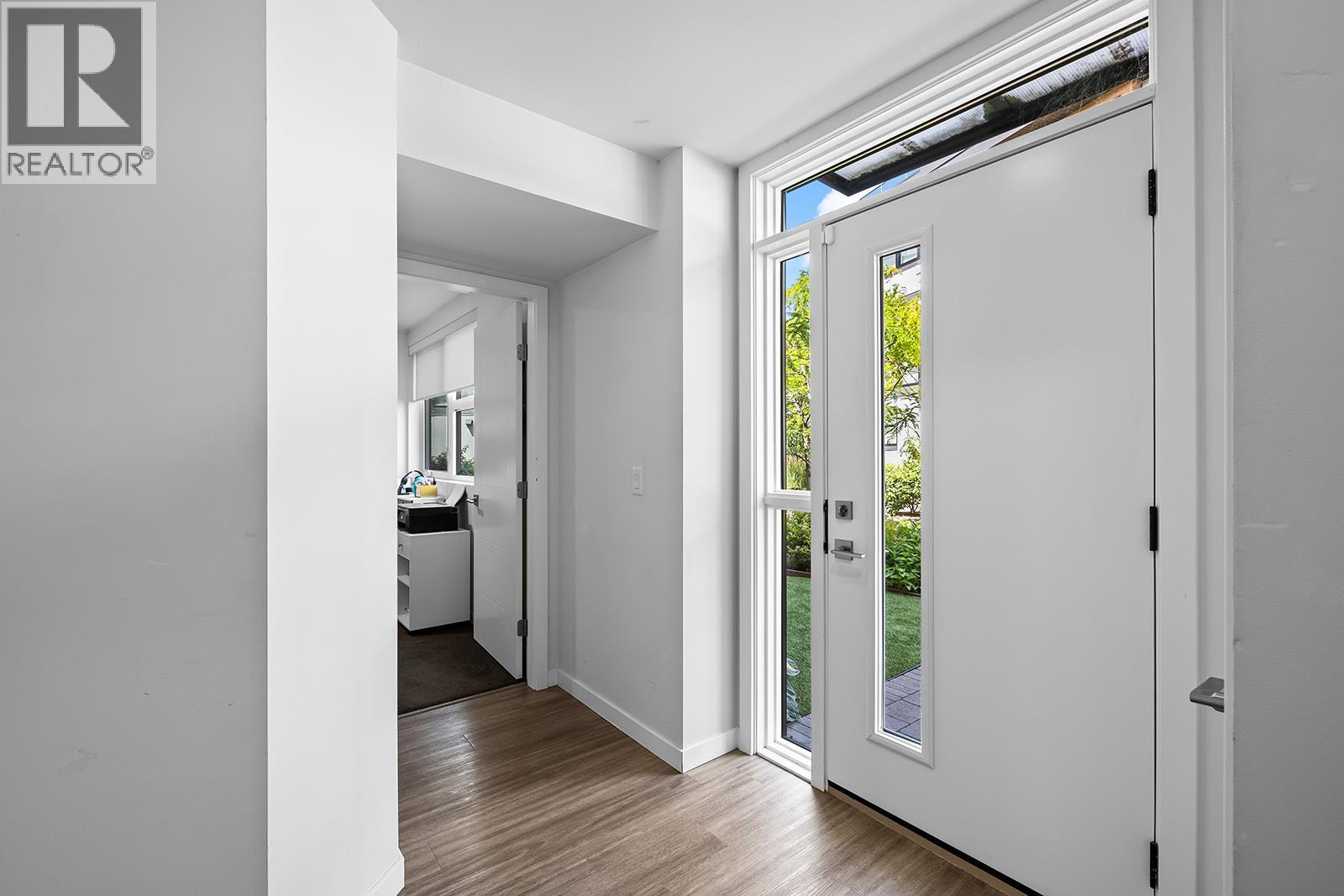 1515 Highland Drive N Unit# 20