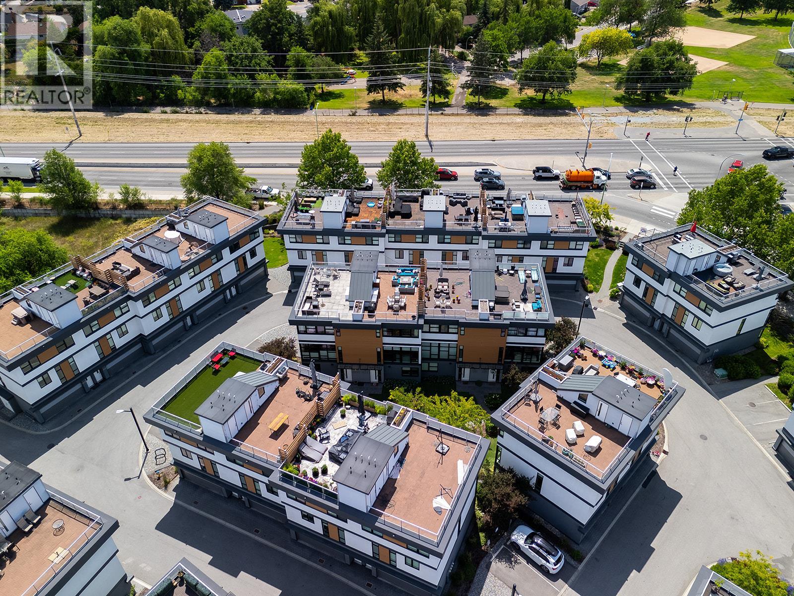 1515 Highland Drive N Unit# 20