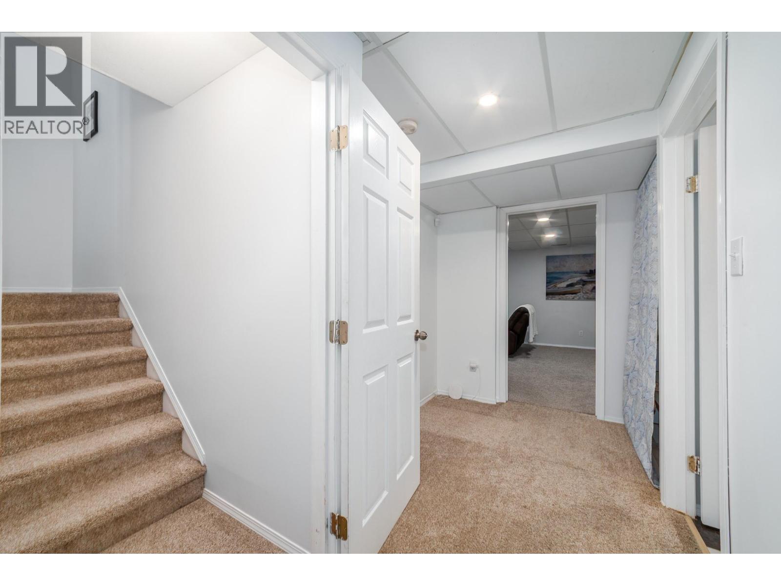 110 Wyndham Crescent