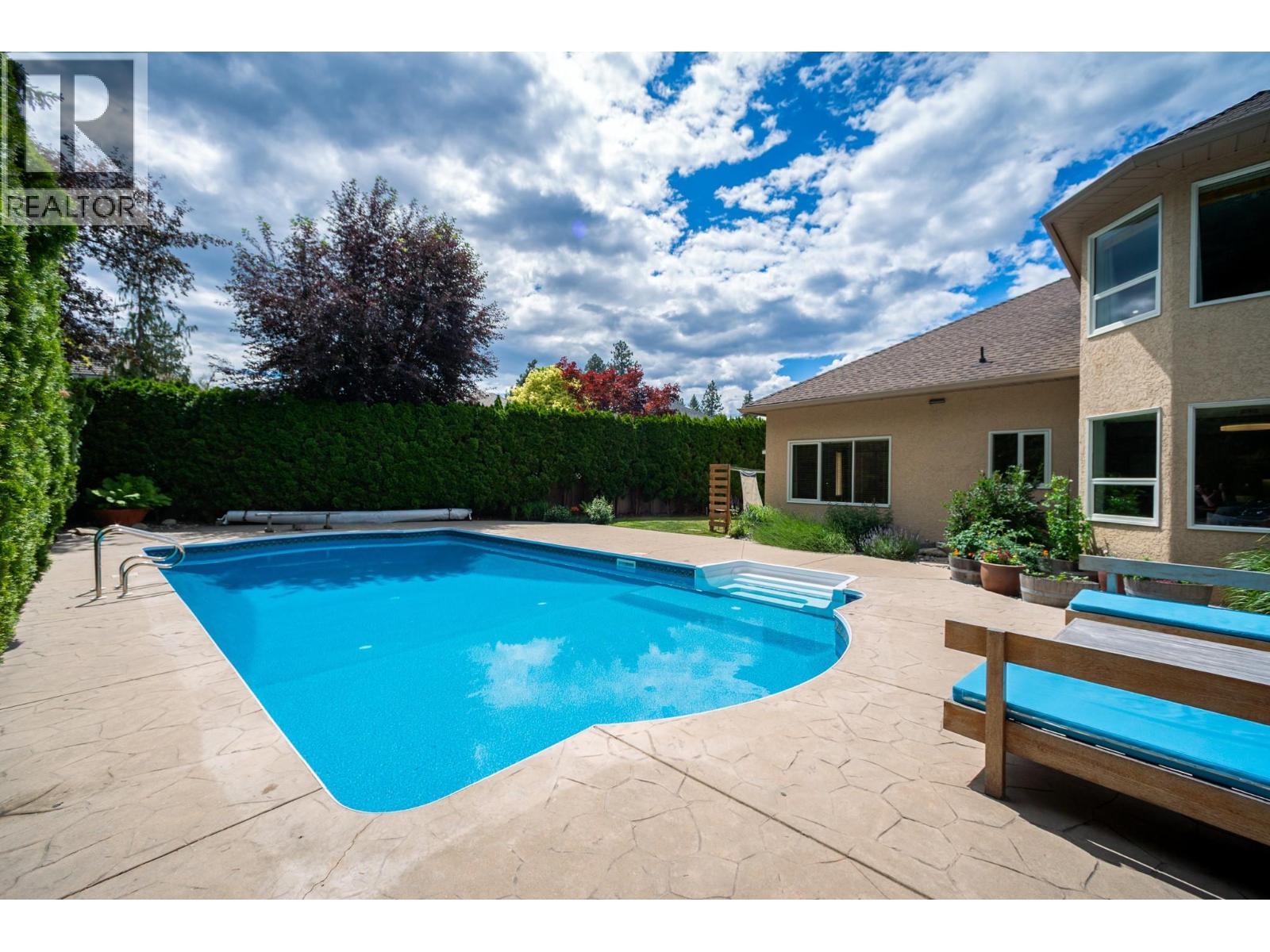 492 Carona Crescent