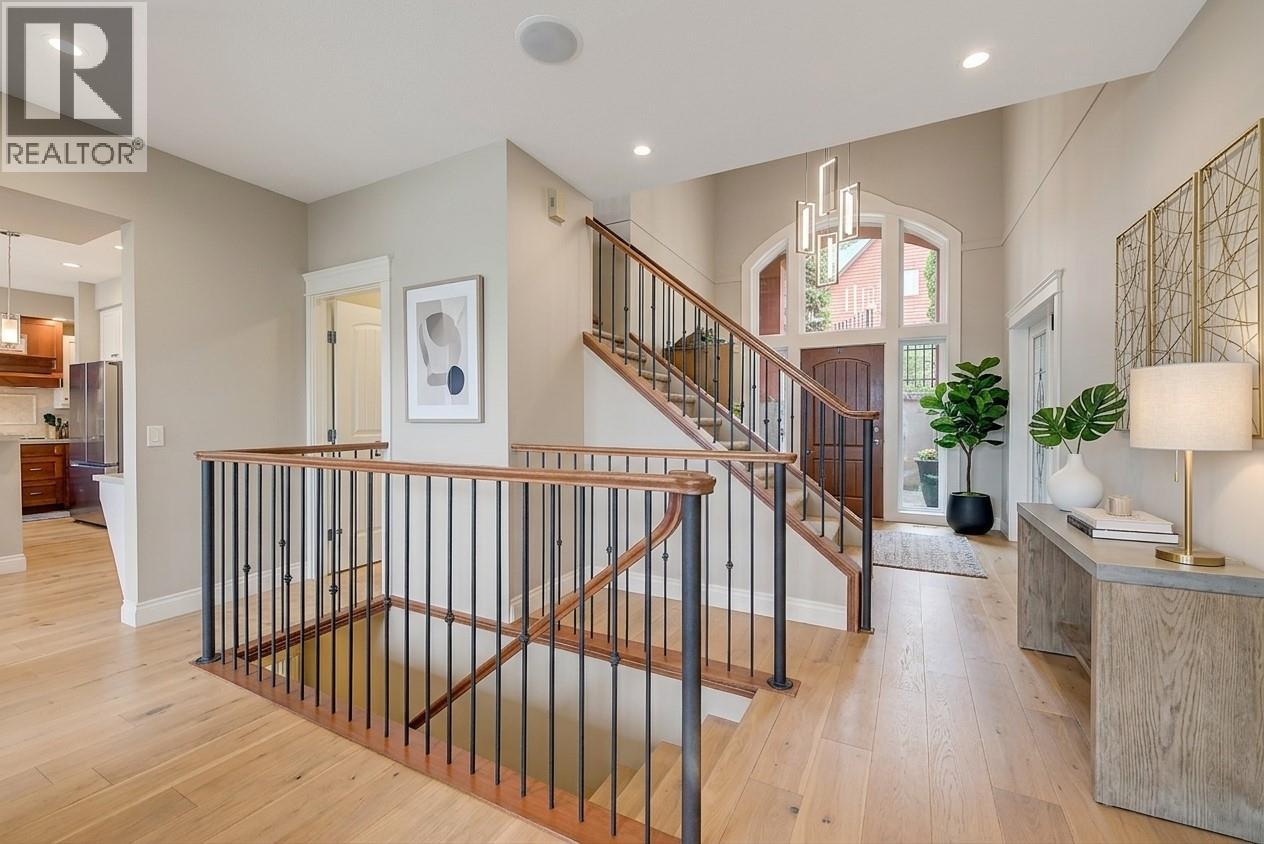 683 Westside Road S
