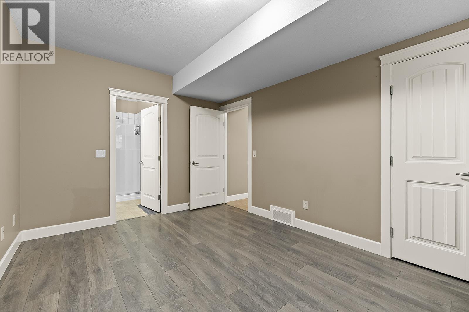 2283 Shannon Heights Court Unit# 6