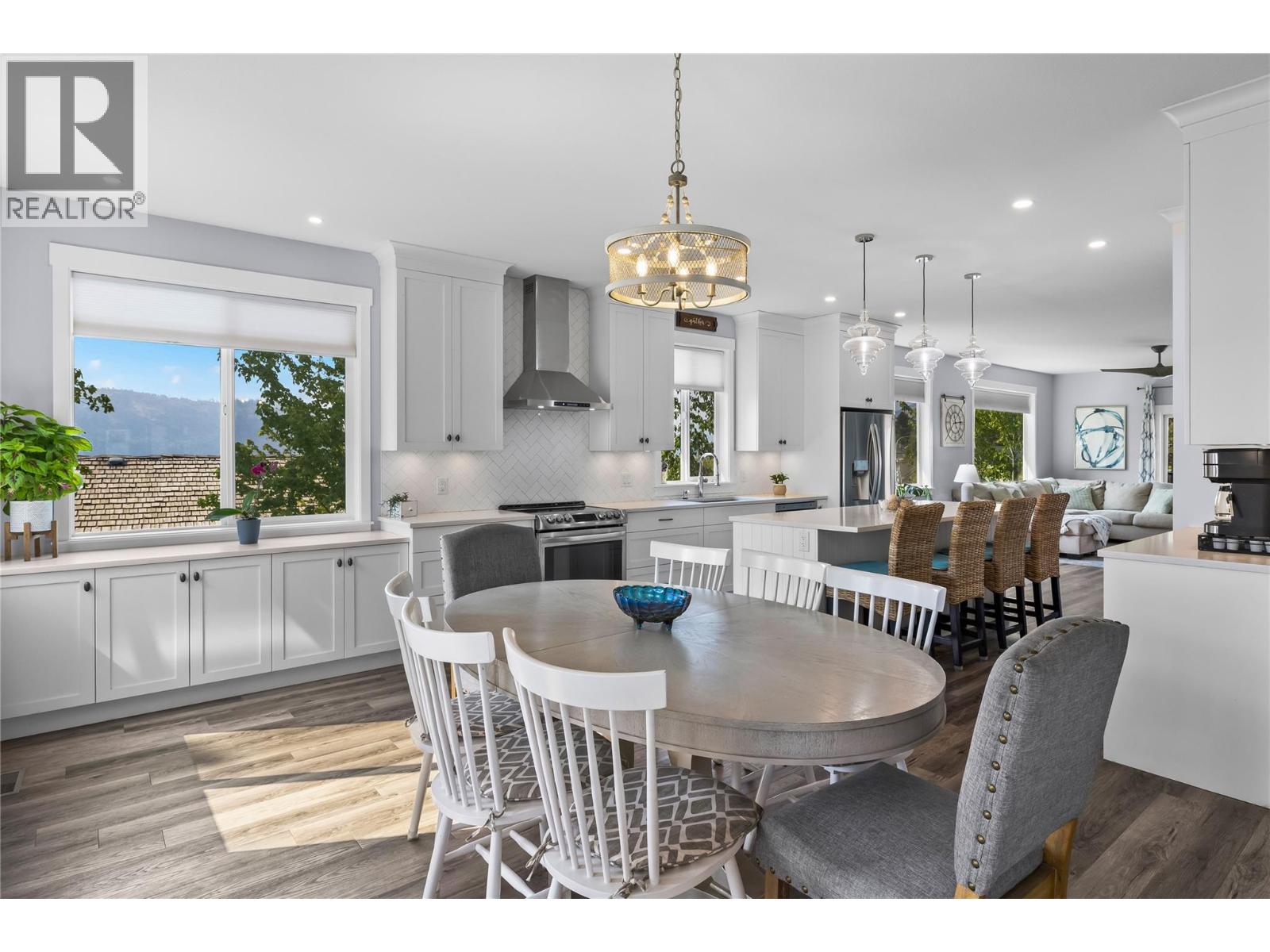 2180 Sunview Drive
