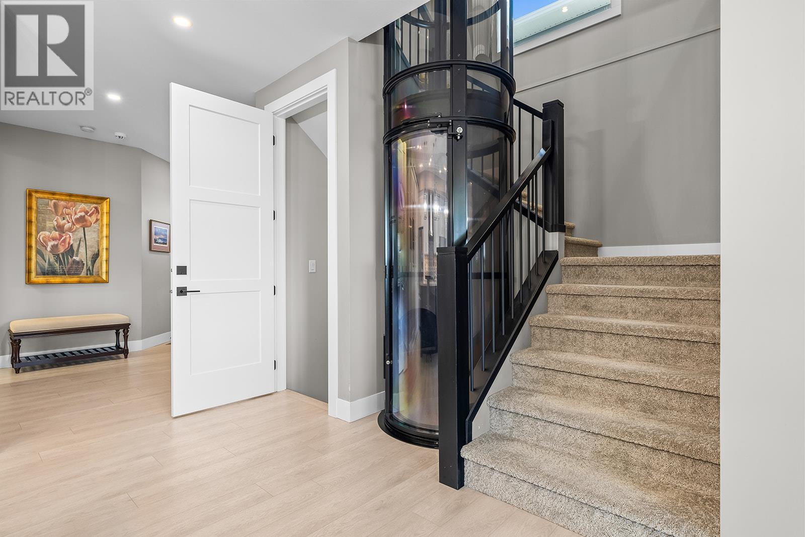 3352 Hawks Crescent