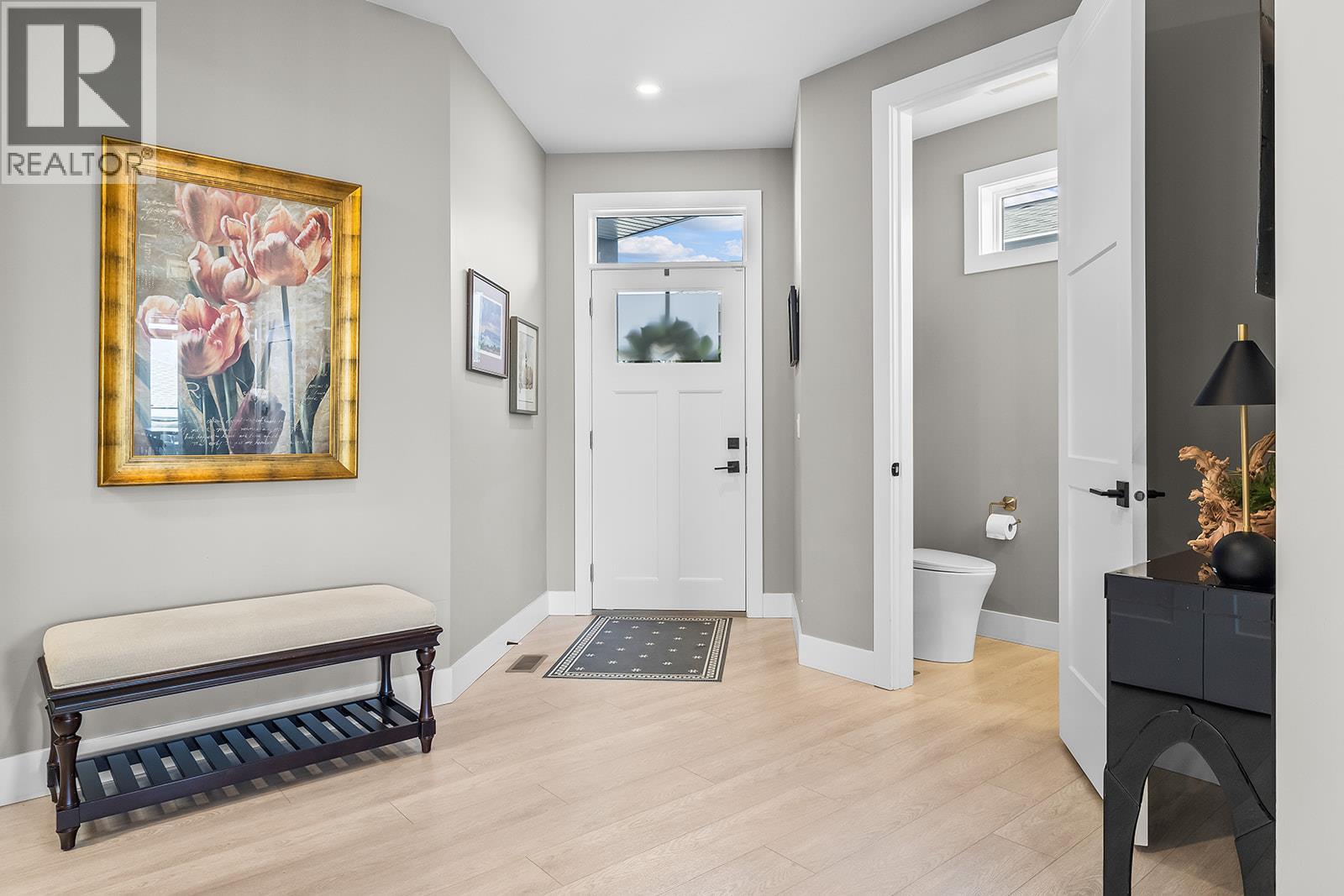 3352 Hawks Crescent