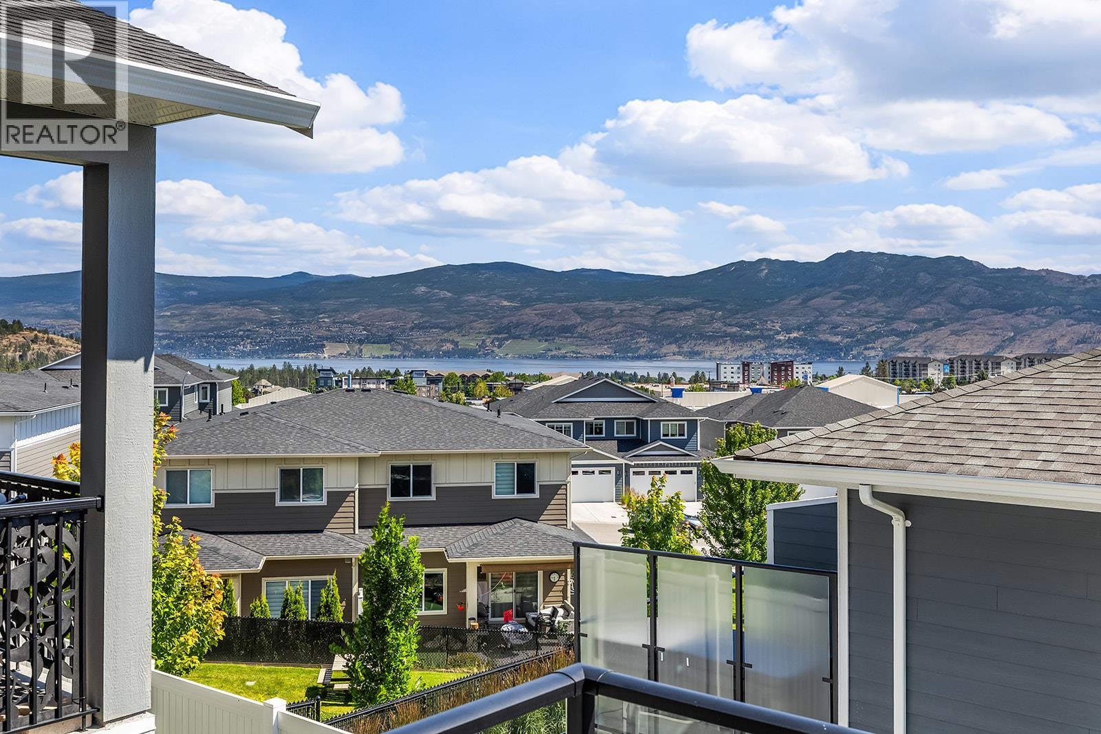 3352 Hawks Crescent