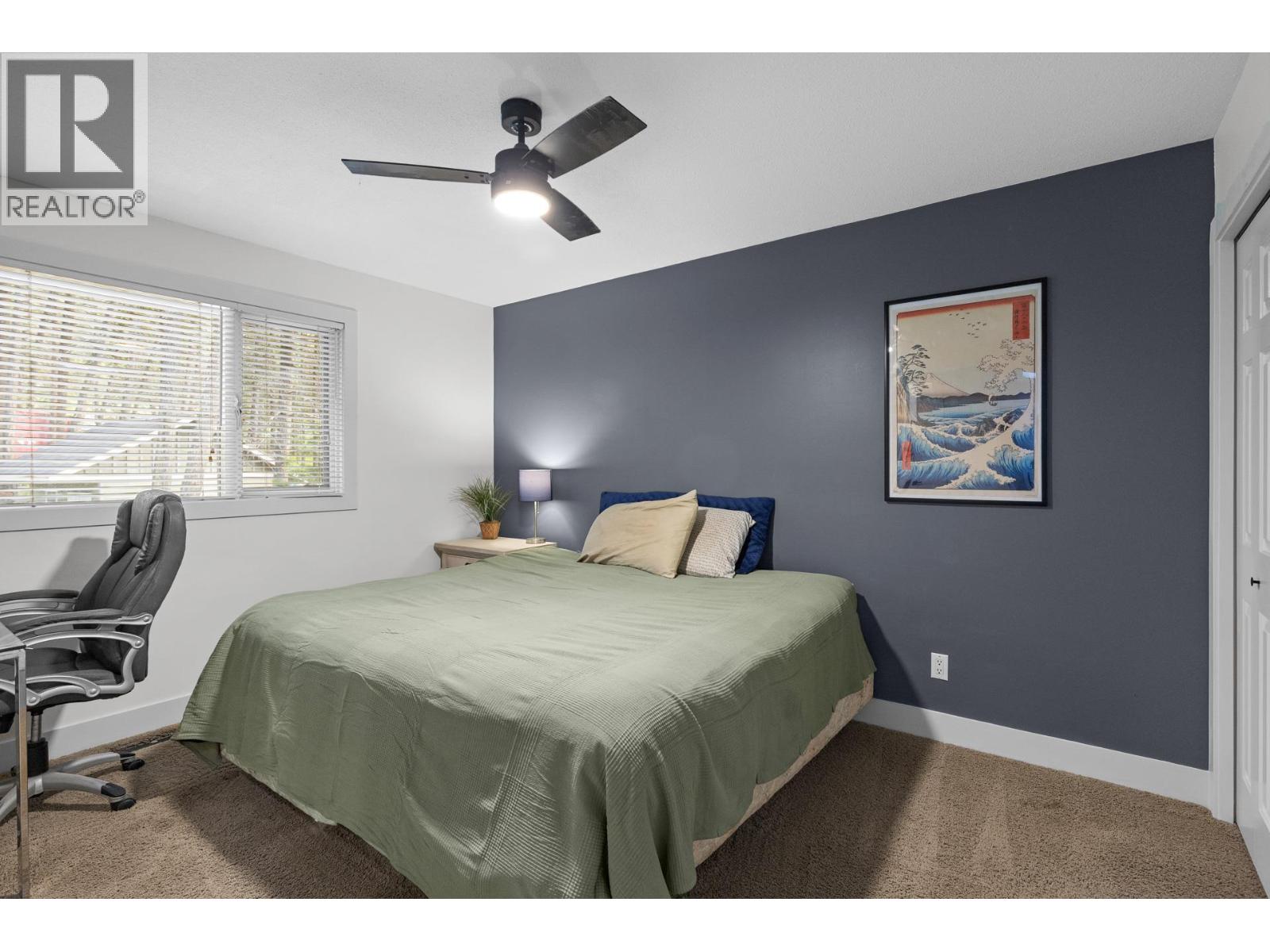 7654 Falconridge Crescent