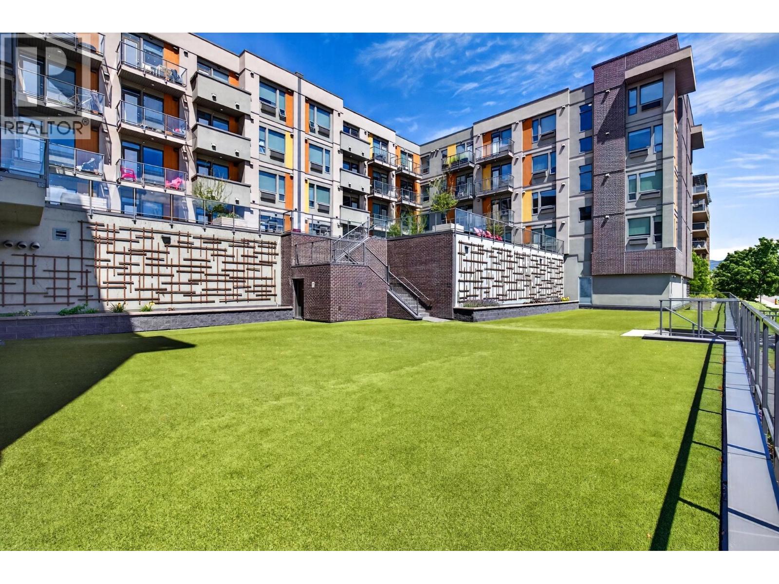925 Leon Avenue Unit# 424