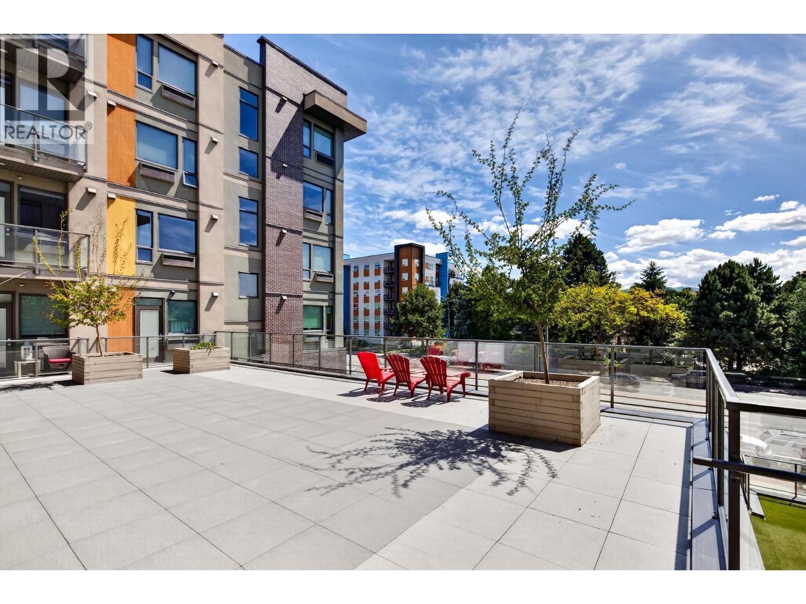 925 Leon Avenue Unit# 424