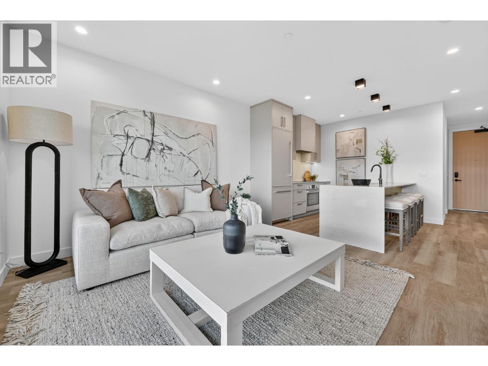 3340 Lakeshore Road Unit# 803