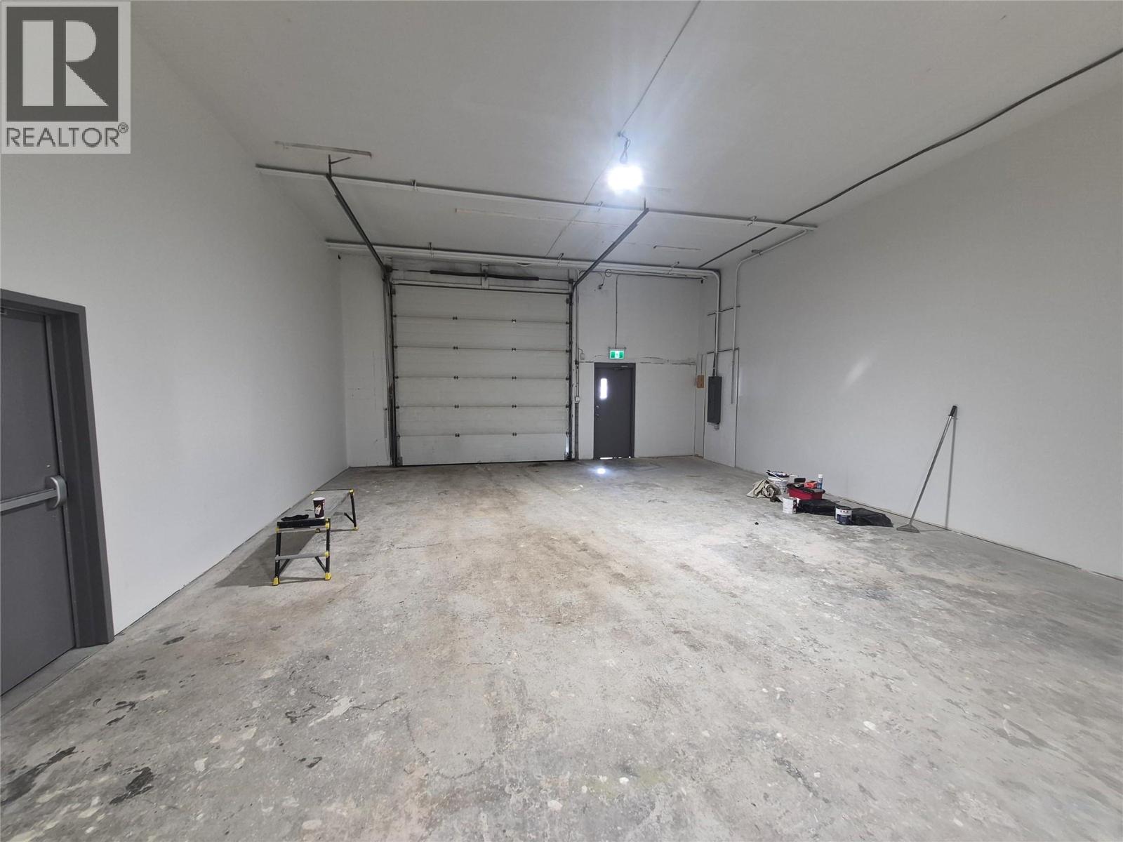 880 Leathead Road Unit# 1 - 3