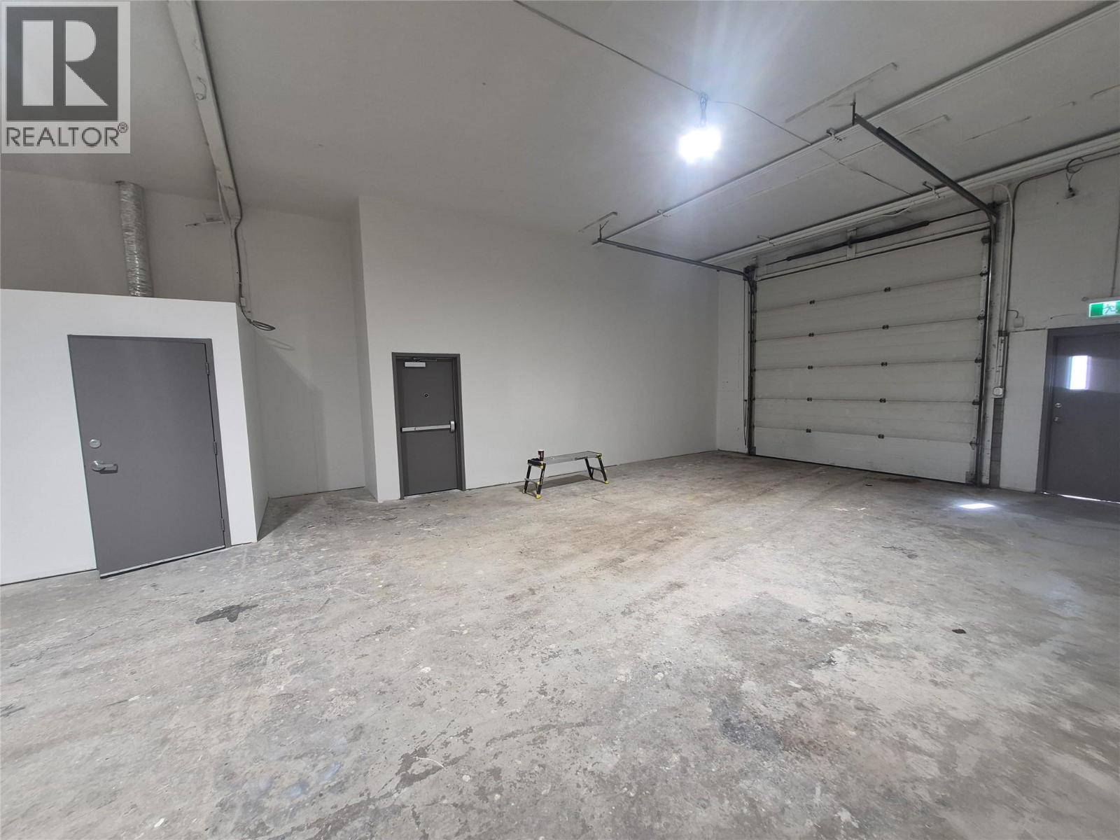 880 Leathead Road Unit# 1 - 3