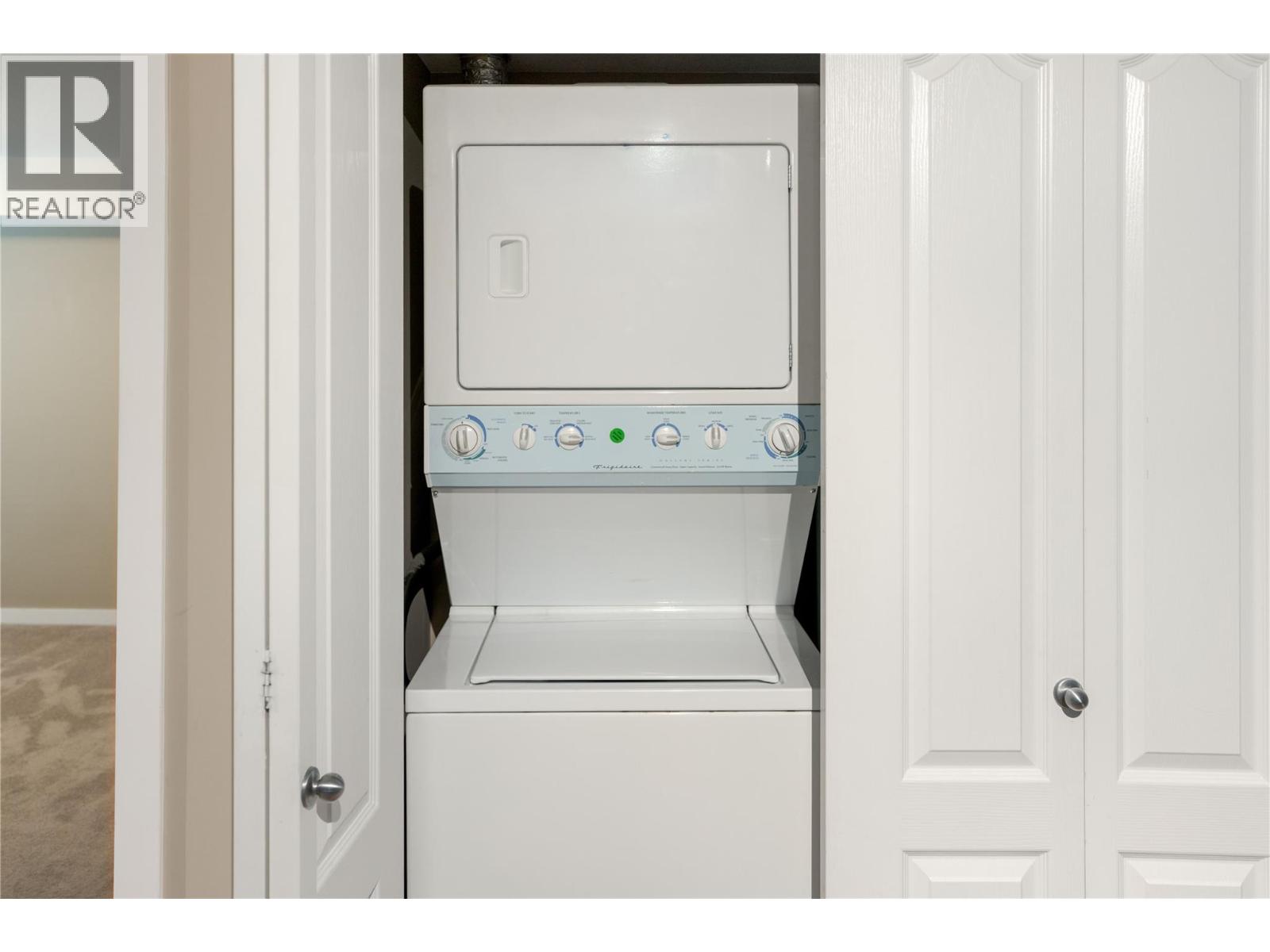 325 MCINTOSH Road Unit# 1108