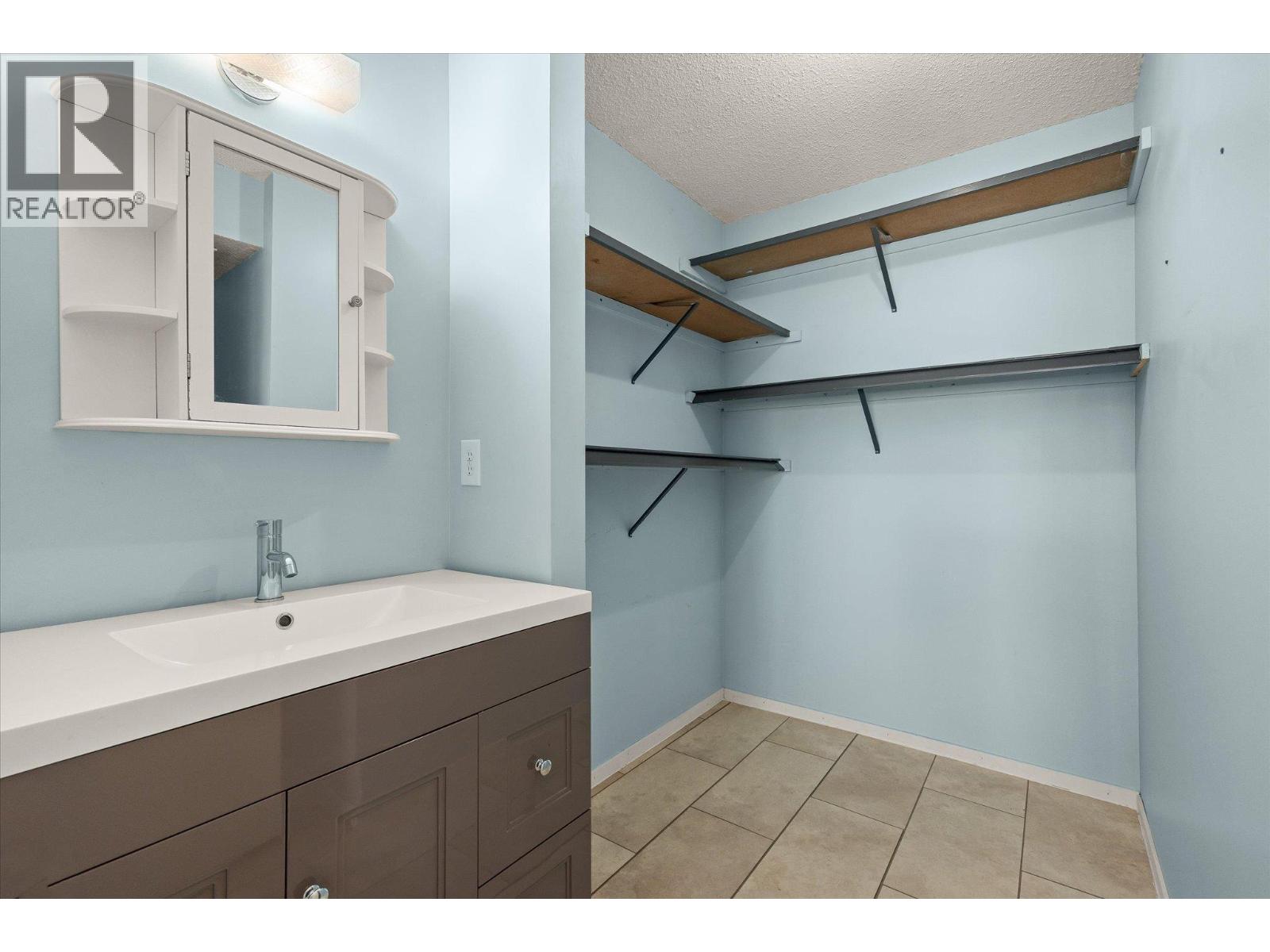 880 Badke Road Unit# 203A