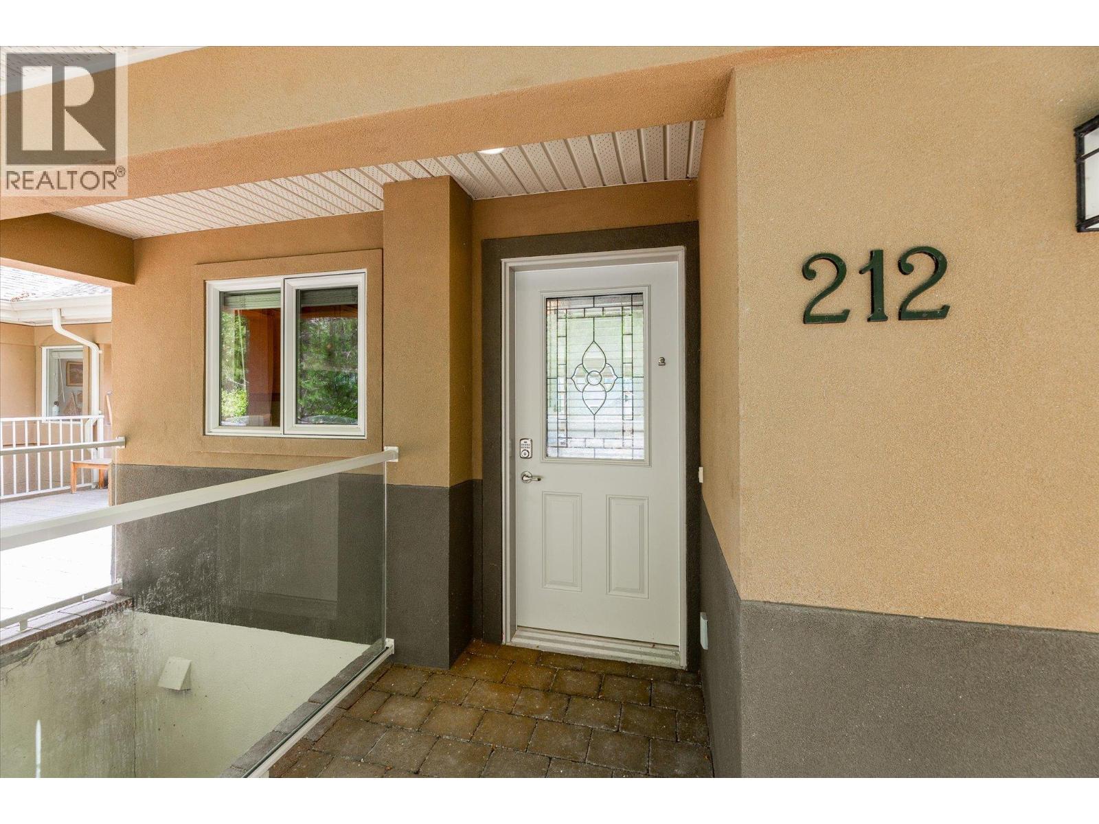 4433 Gordon Drive Unit# 212