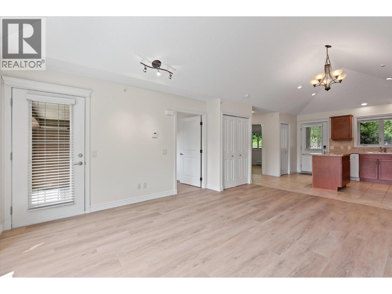 4433 Gordon Drive Unit# 212