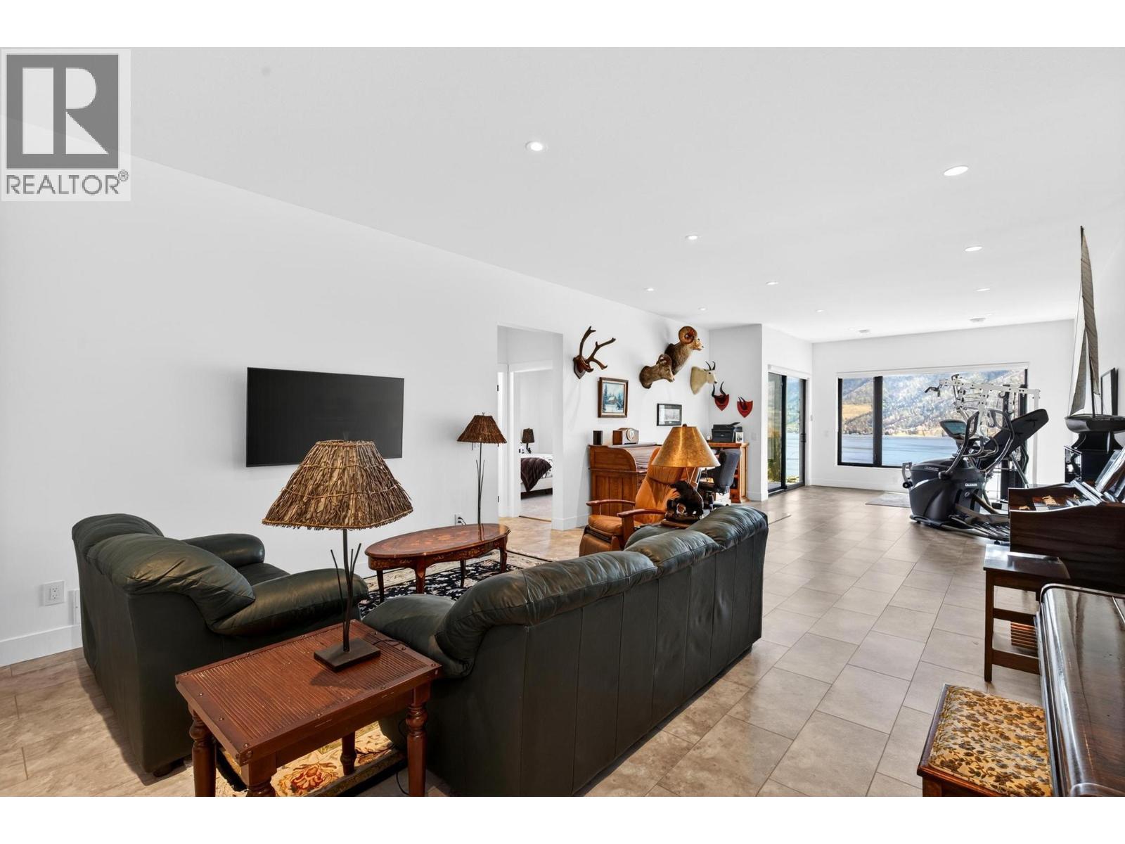 9201 Okanagan Centre Road W Unit# 13