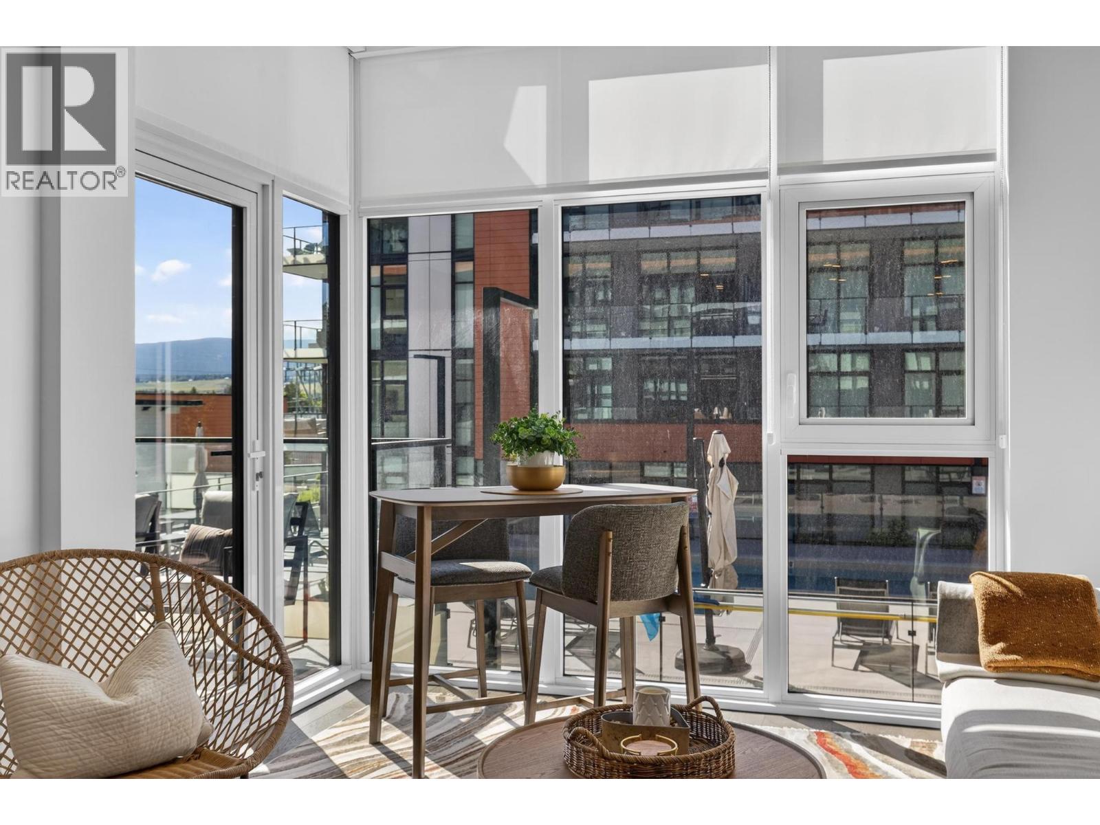 3389 Lakeshore Road Unit# 314