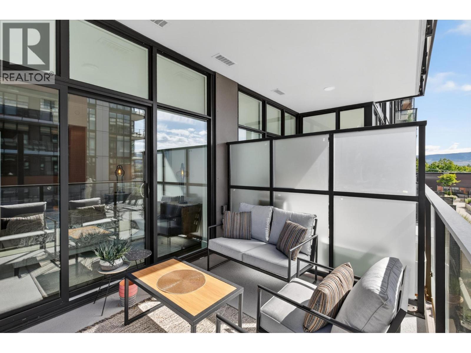 3389 Lakeshore Road Unit# 314