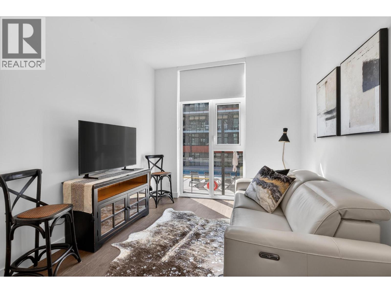 3389 Lakeshore Road Unit# 314