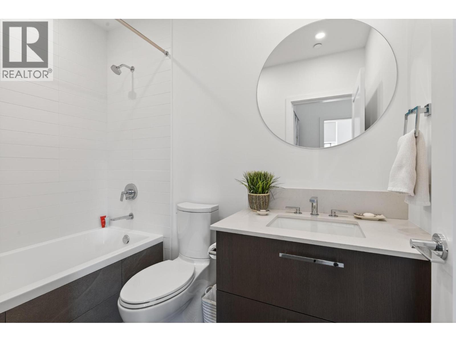 3389 Lakeshore Road Unit# 314