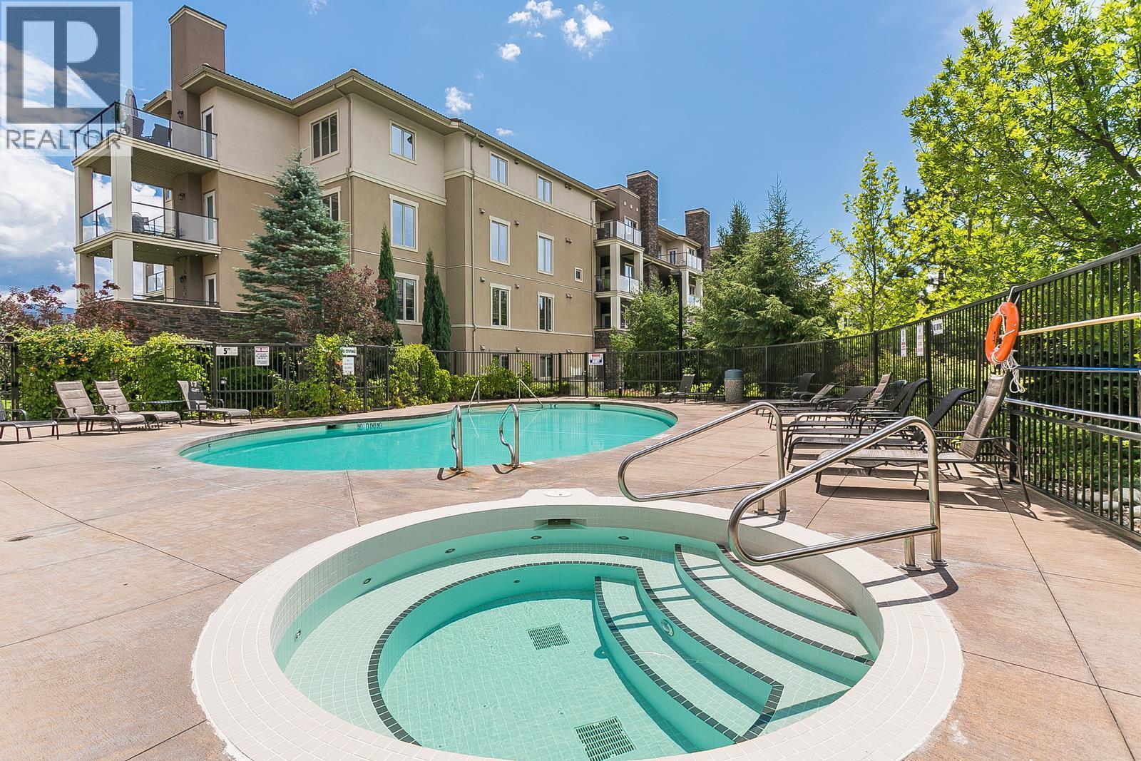 1875 Country Club Drive Unit# 1316