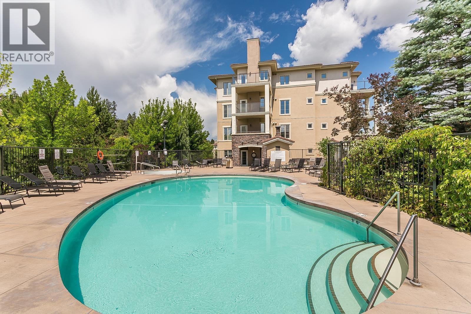 1875 Country Club Drive Unit# 1316
