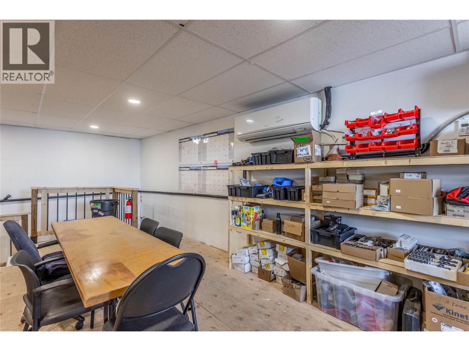 2550 Acland Road Unit# 25