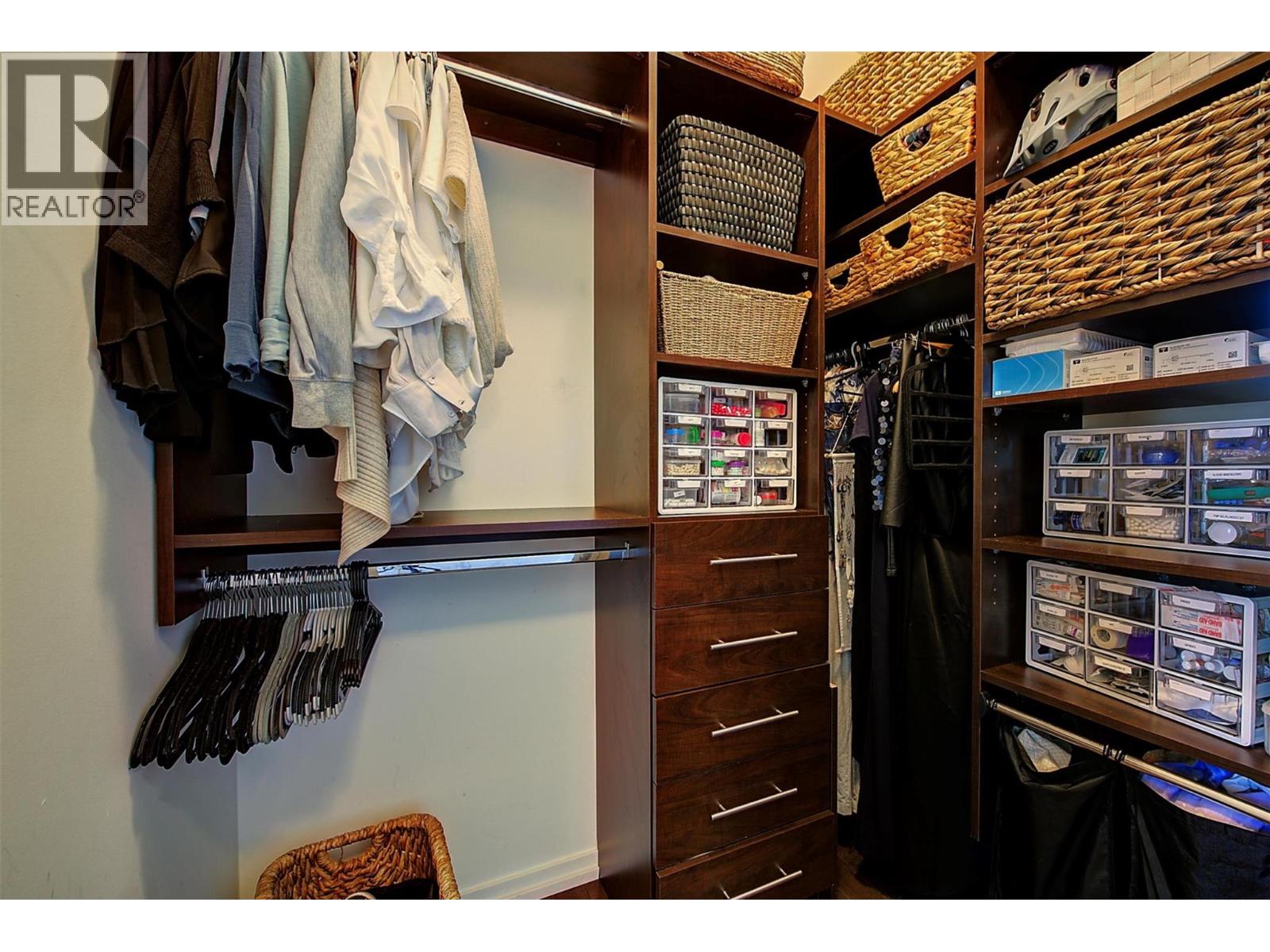 1075 Sunset Drive Unit# 2408