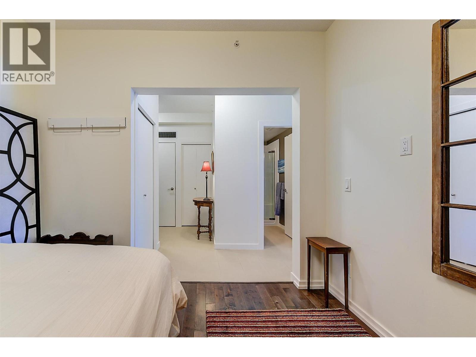 1075 Sunset Drive Unit# 2408