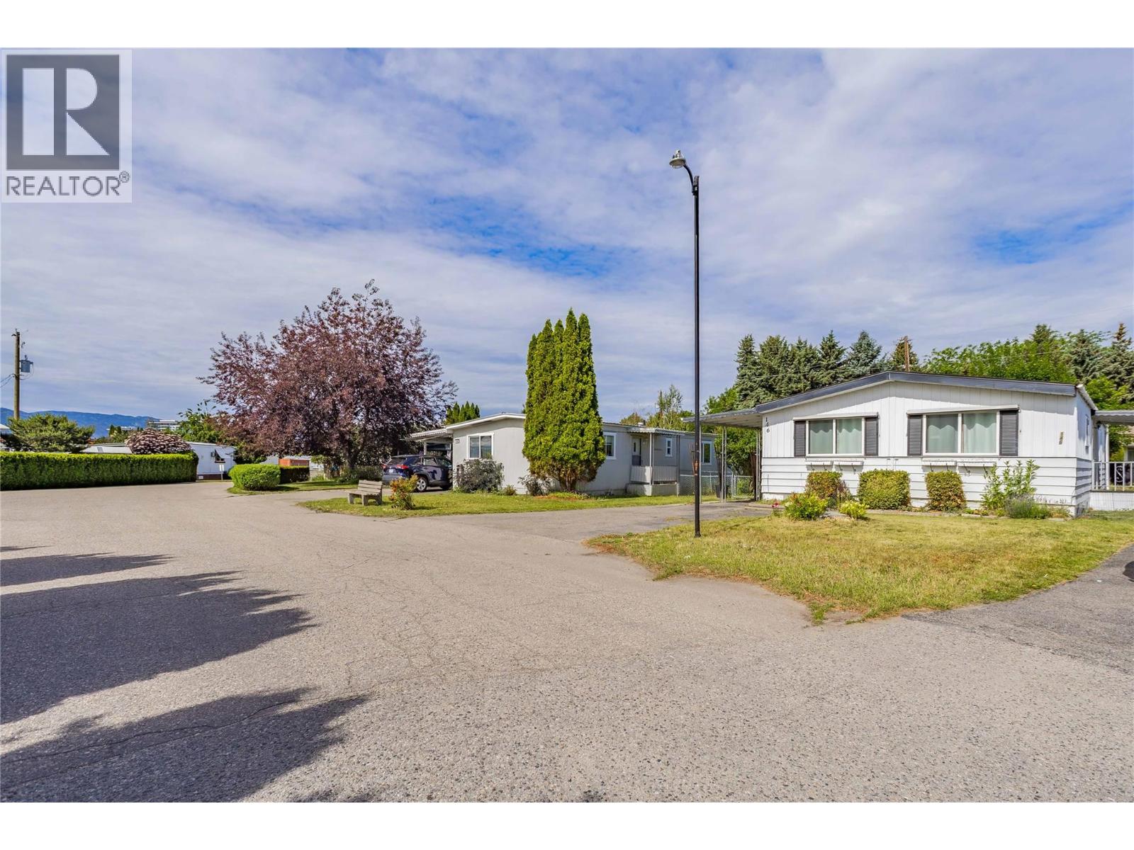 3745 LAKESHORE Road Unit# 146