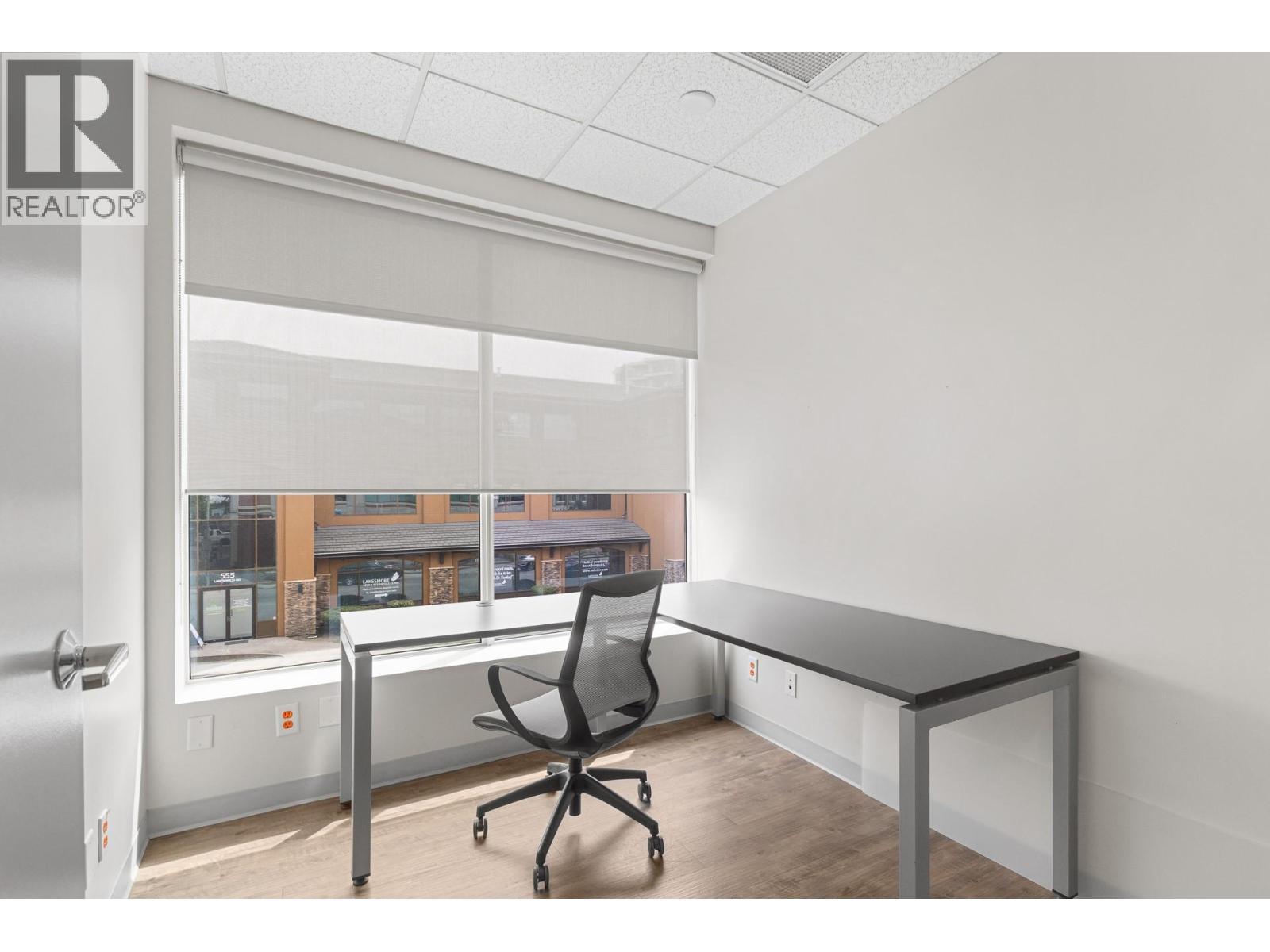 3275 Lakeshore Road Unit# 202