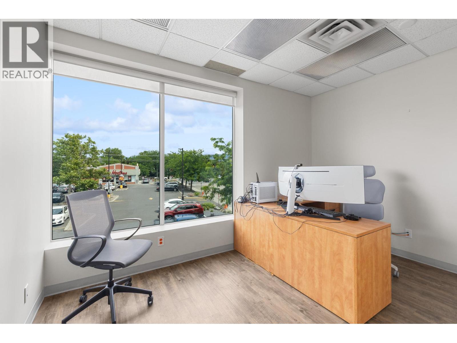 3275 Lakeshore Road Unit# 202
