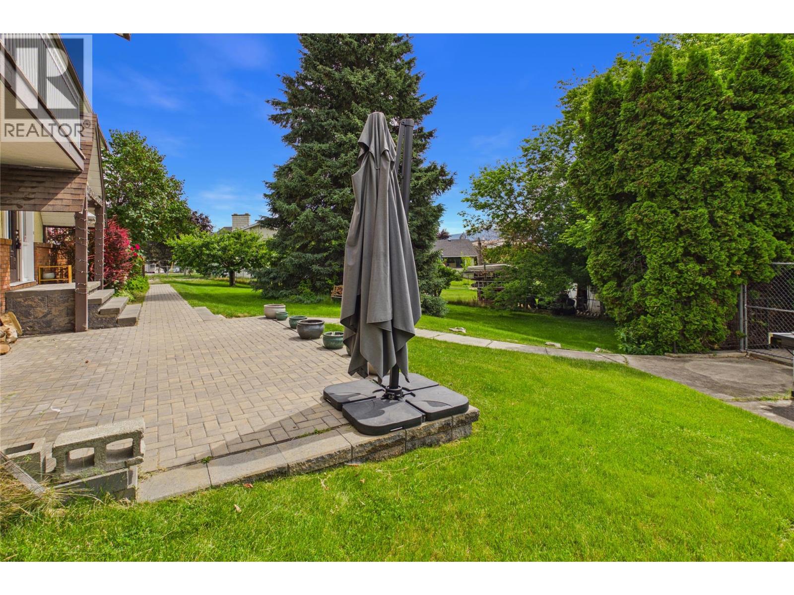 2483 Chieftain Road
