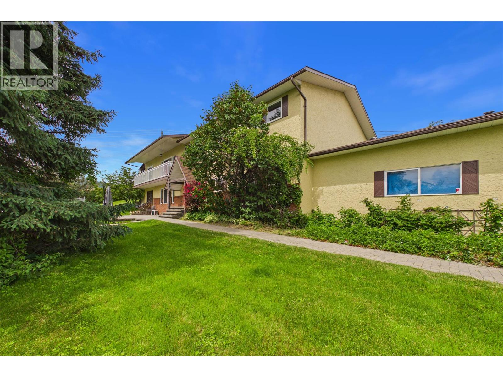 2483 Chieftain Road