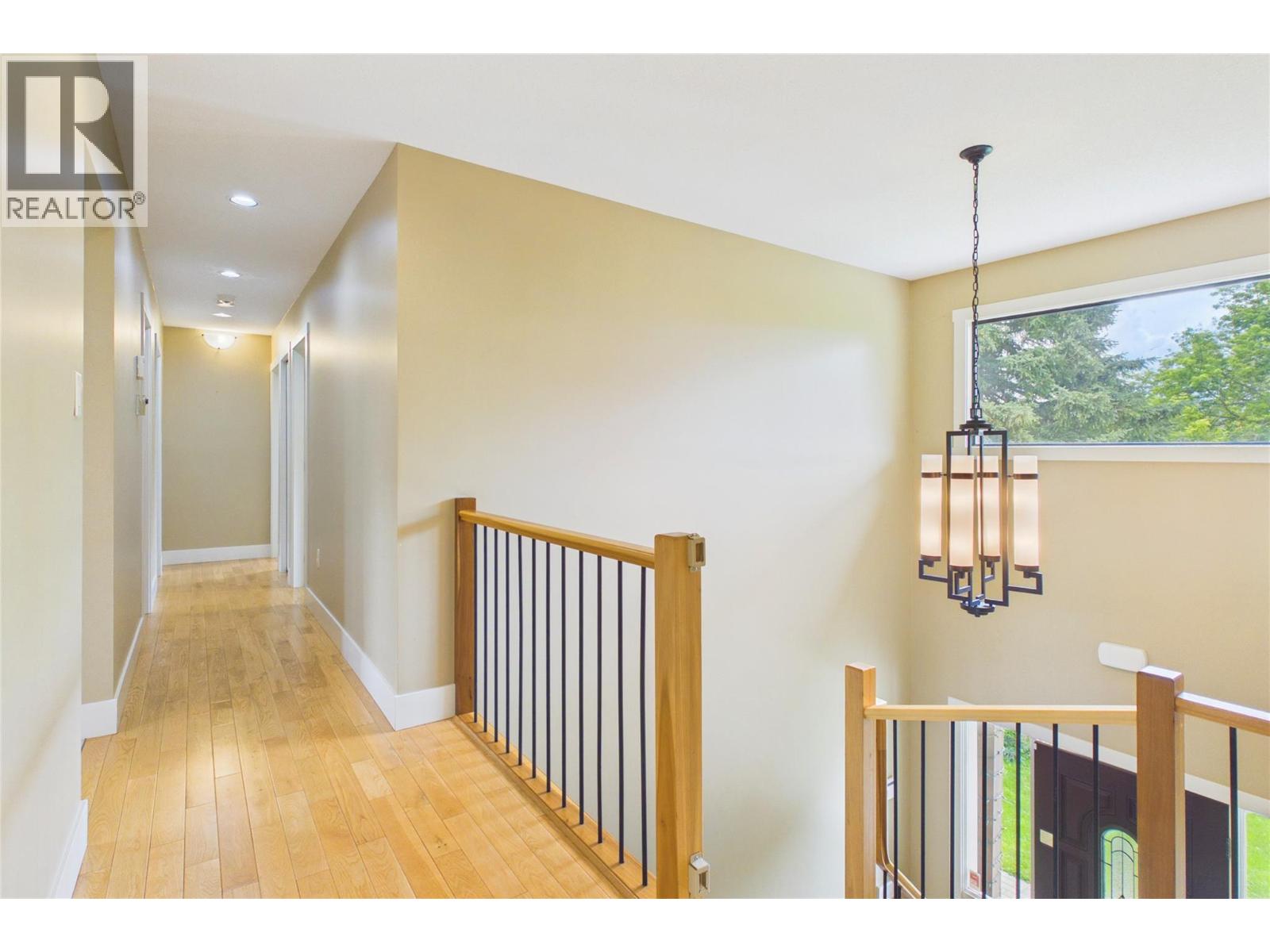 2483 Chieftain Road