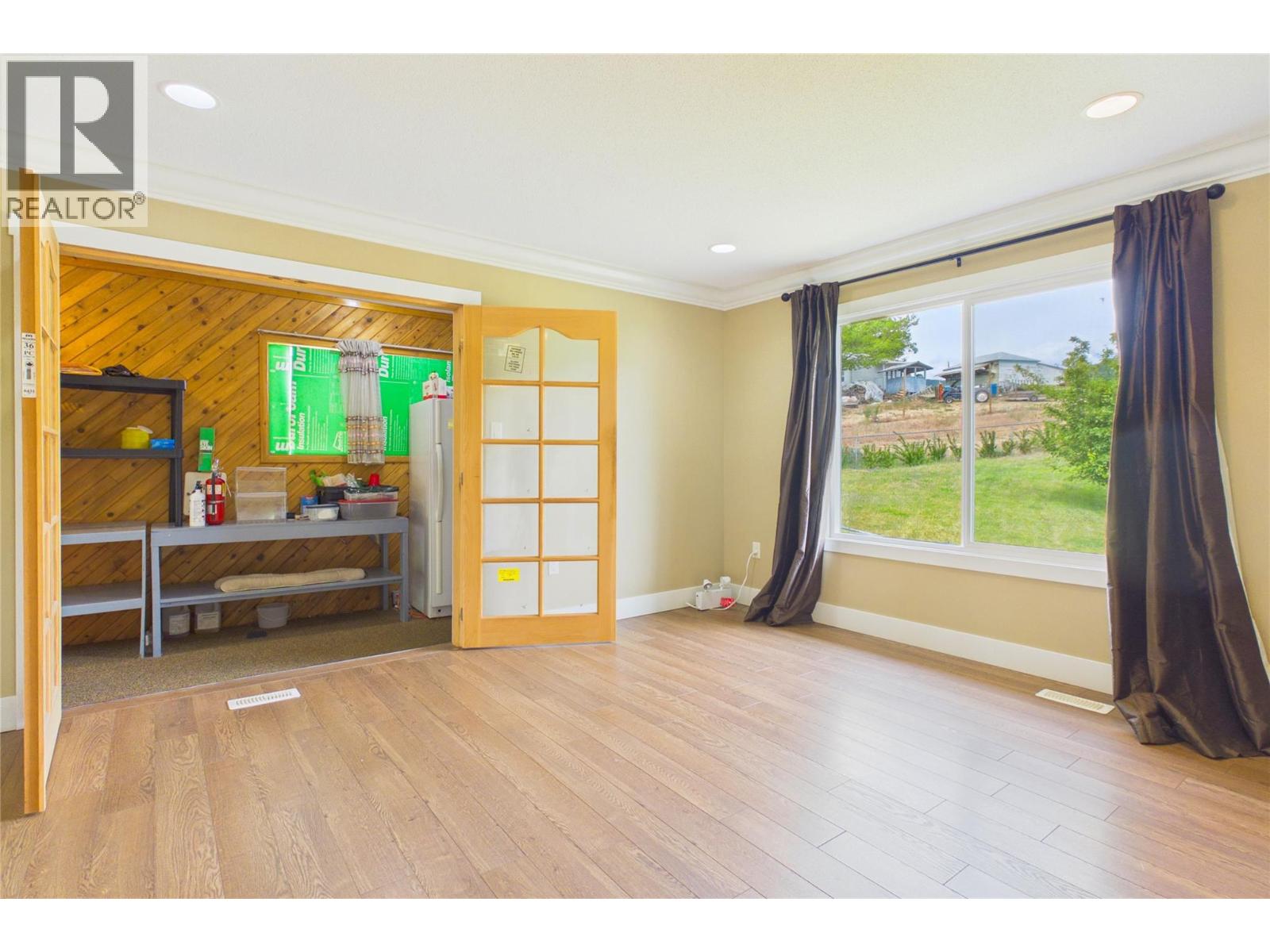 2483 Chieftain Road